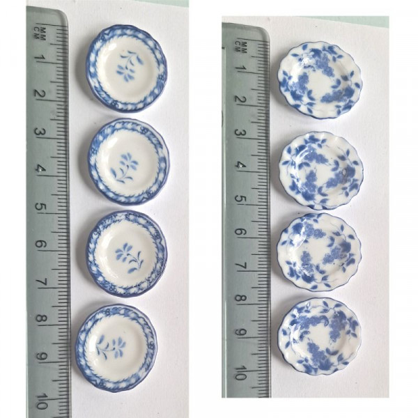 miniatyyrit Sinivalkoiset lautaset 